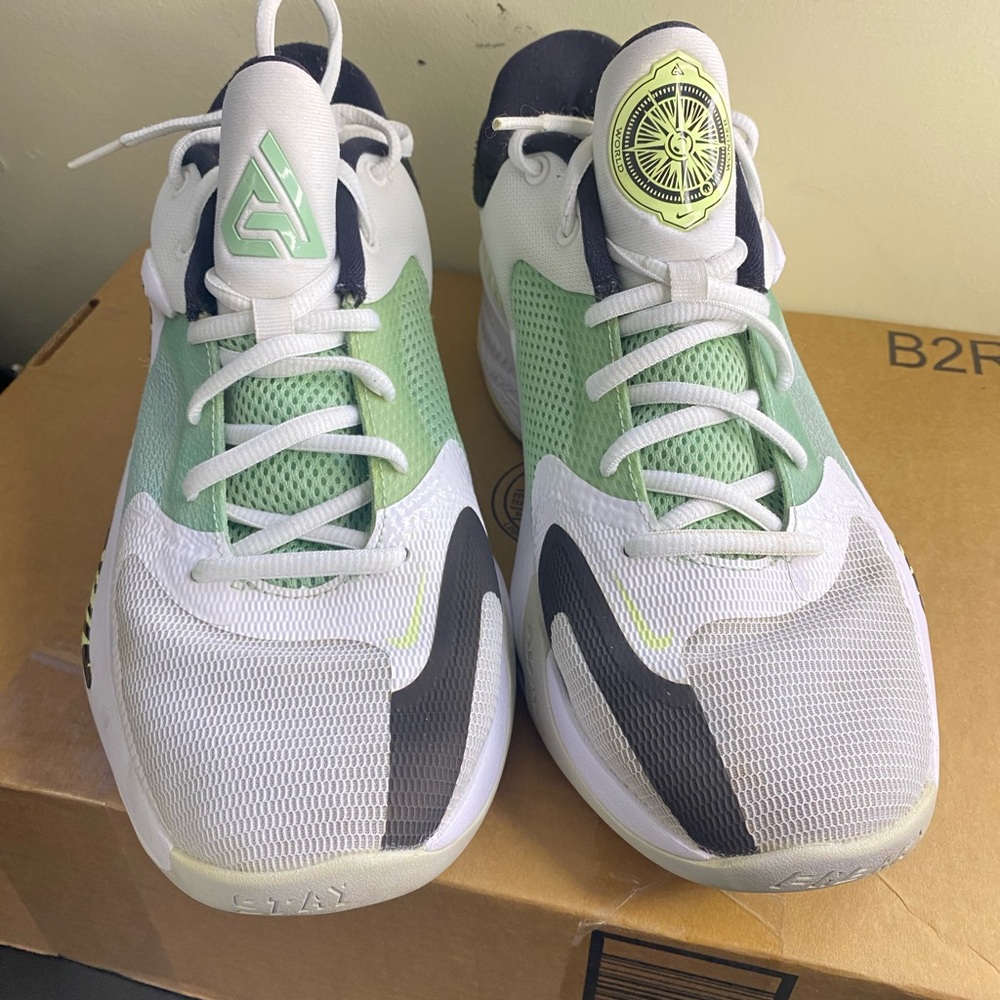 Mens Nike Zoom Freak 4 Sneakers Shoes Size 10